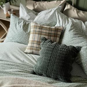 Laura Ashley Sweet Alyssum Duvet Cover Set